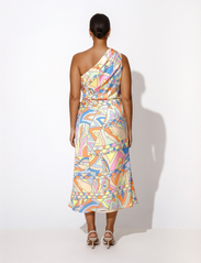 Malina - Ellie Dress - festkläder till outletpriser - bold shapes - 4