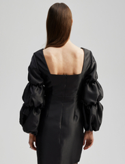 Malina - Georgia double pouf sleeve mini dress - festkläder till outletpriser - black - 3