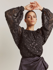Malina - Giordana Blouse - long-sleeved blouses - black metallic - 4