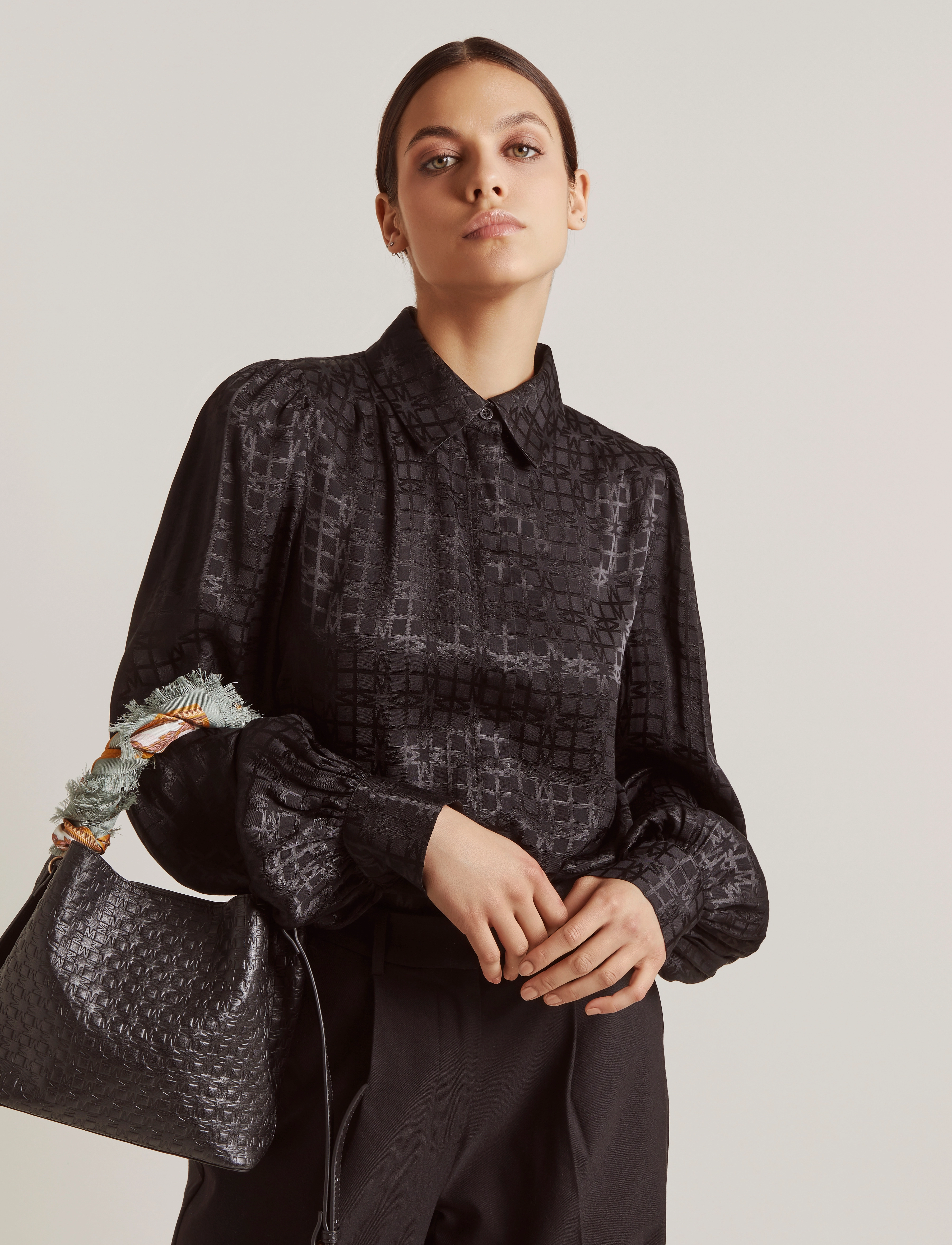 By Malina - Pauline Blouse - black iconic - 2