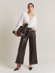 Malina - Vivia Pants - ballīšu apģērbs par outlet cenām - black - 4