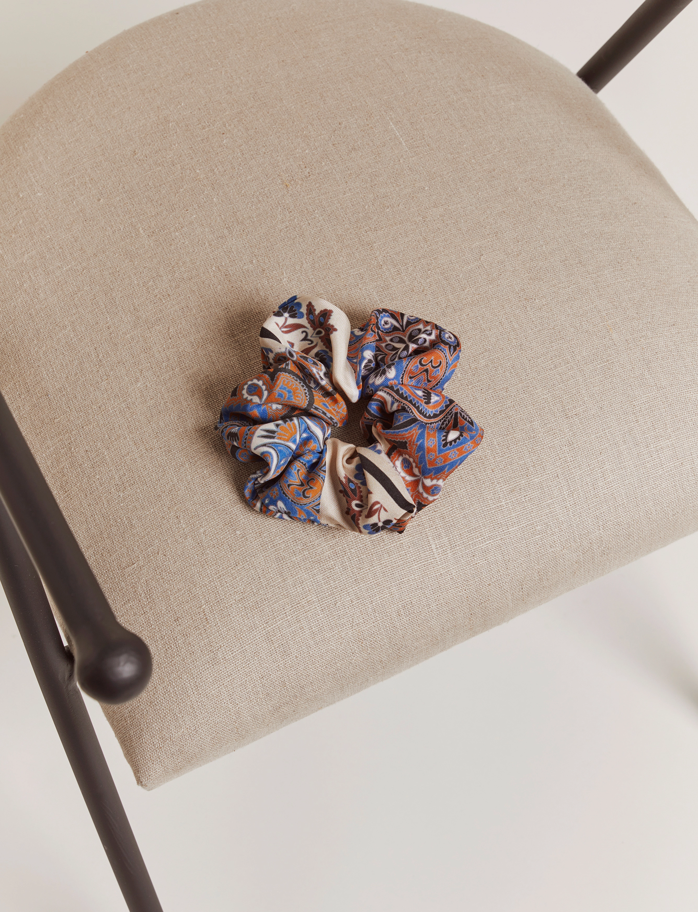 By Malina - Emeli Scrunchie - fall paisley - 1