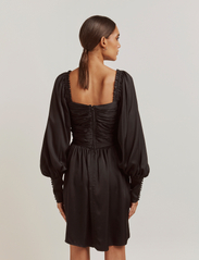 Malina - Gigi Dress - vakarėlių drabužiai išparduotuvių kainomis - black - 5