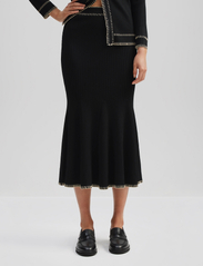 Malina - Faye stitch detail knitted midi skirt - strikkede nederdele - black - 4
