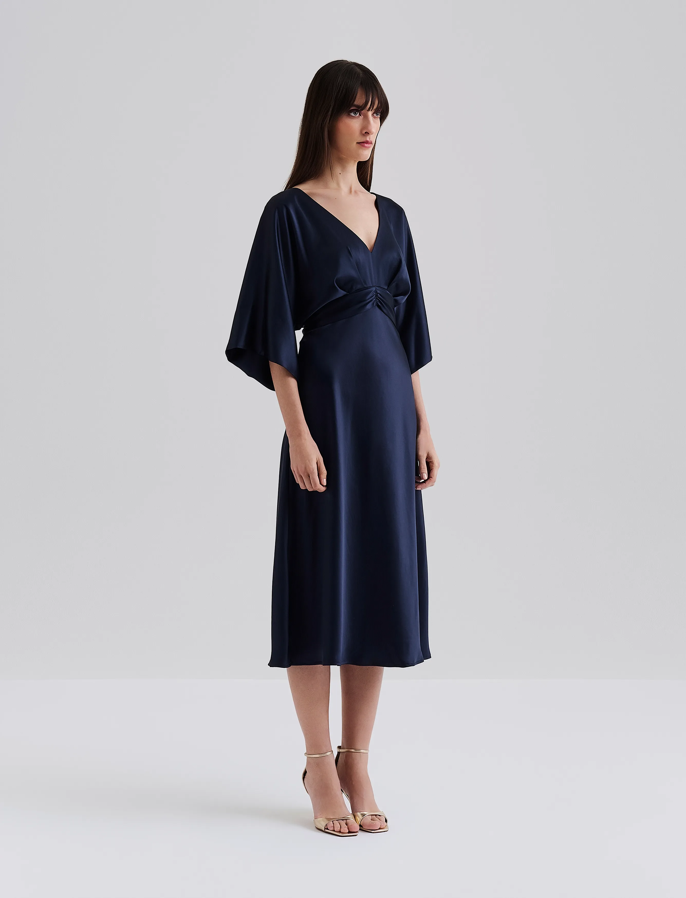 Malina Juno V-Neck Satin Midi Dress, S, Designer, Marineblau - Knee-length & Midi, Frauen