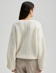 Malina - Allison V-neck wool blend sweater - swetry - creme - 3