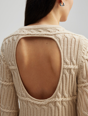 Malina - Elinne cable knitted maxi dress - megztos suknelės - beige - 4