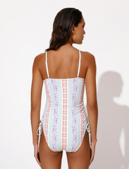 Malina - Lauren printed drawstring swimsuit - badedragter - pastel palm mint - 6