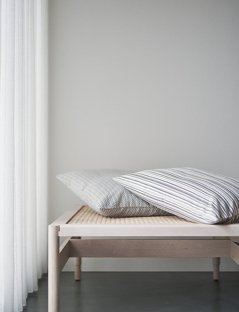 By Mogensen - Pillow cover Small Stripes - padjapüürid - grey, creme, dark grey, white - 2