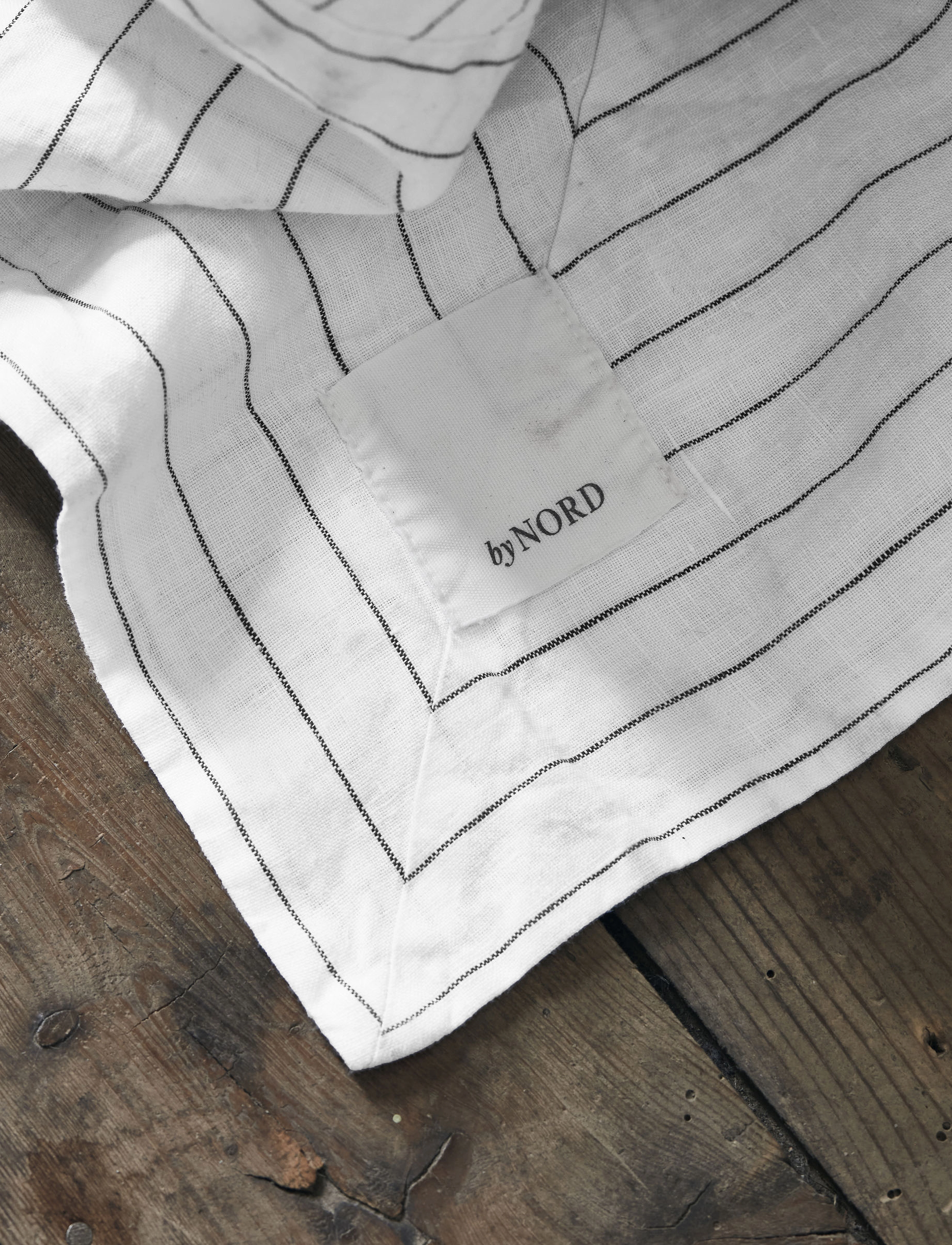 by NORD - Bed skirt, Gunhild, Snow w. coal - narzuty - snow w. coal - 3