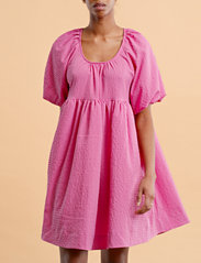 by Ti Mo - Bubble Mini Dress - zomerjurken - pink - 2