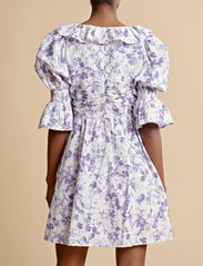 by Ti Mo - Linen V-neck Dress - sommerkleider - 419 - lilac blossom - 3