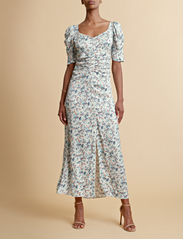 by Ti Mo - Crèpe Satin Maxi Dress - feestelijke kleding voor outlet-prijzen - 465 - blue rose - 2