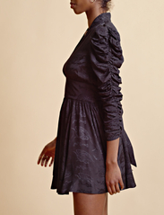 by Ti Mo - Jacquard Tieband Dress - festklær til outlet-priser - 099 - black - 4