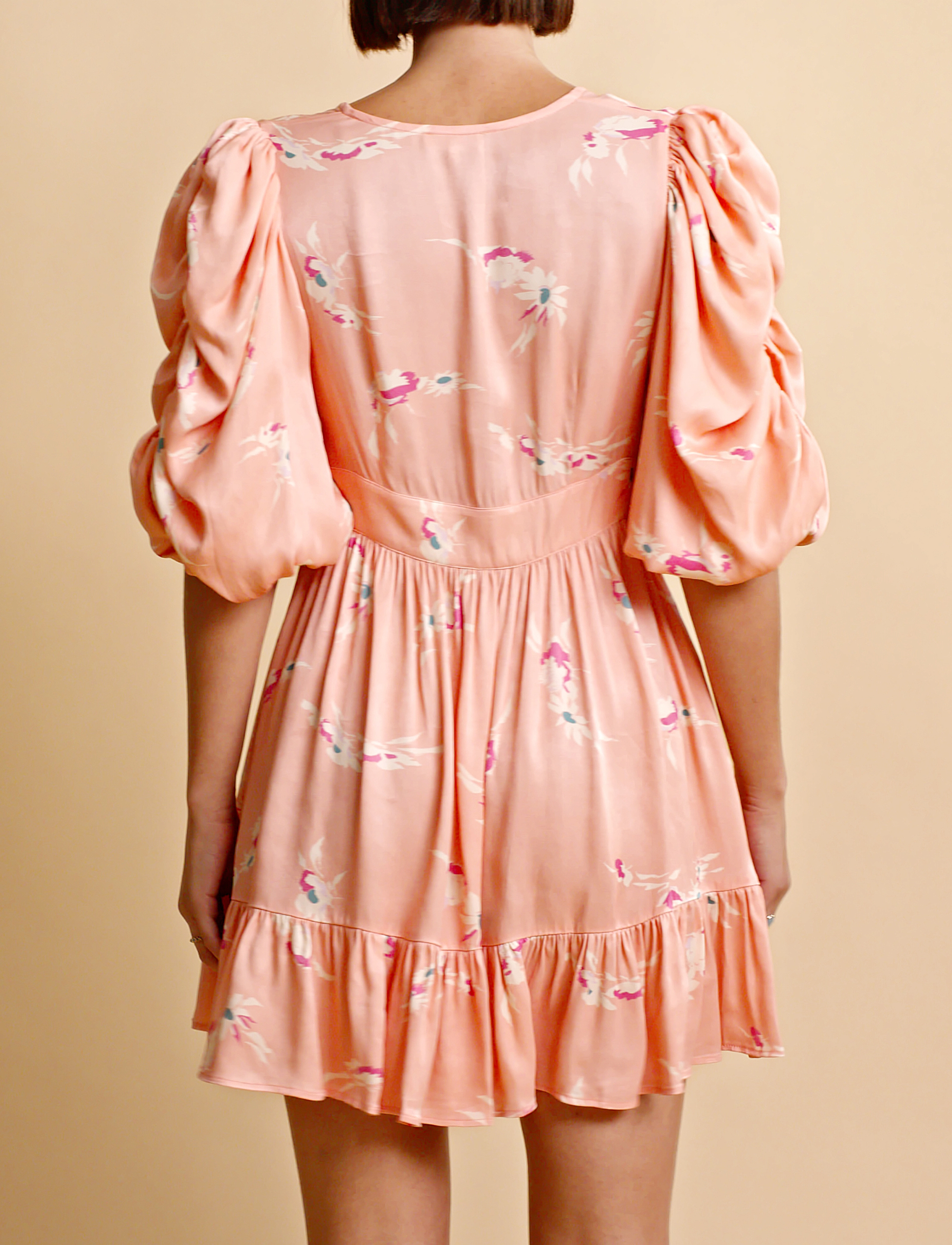 by Ti Mo - Crepe Satin Puffed Mini Dress - sommerkjoler - 708 - flowing flowers - 3