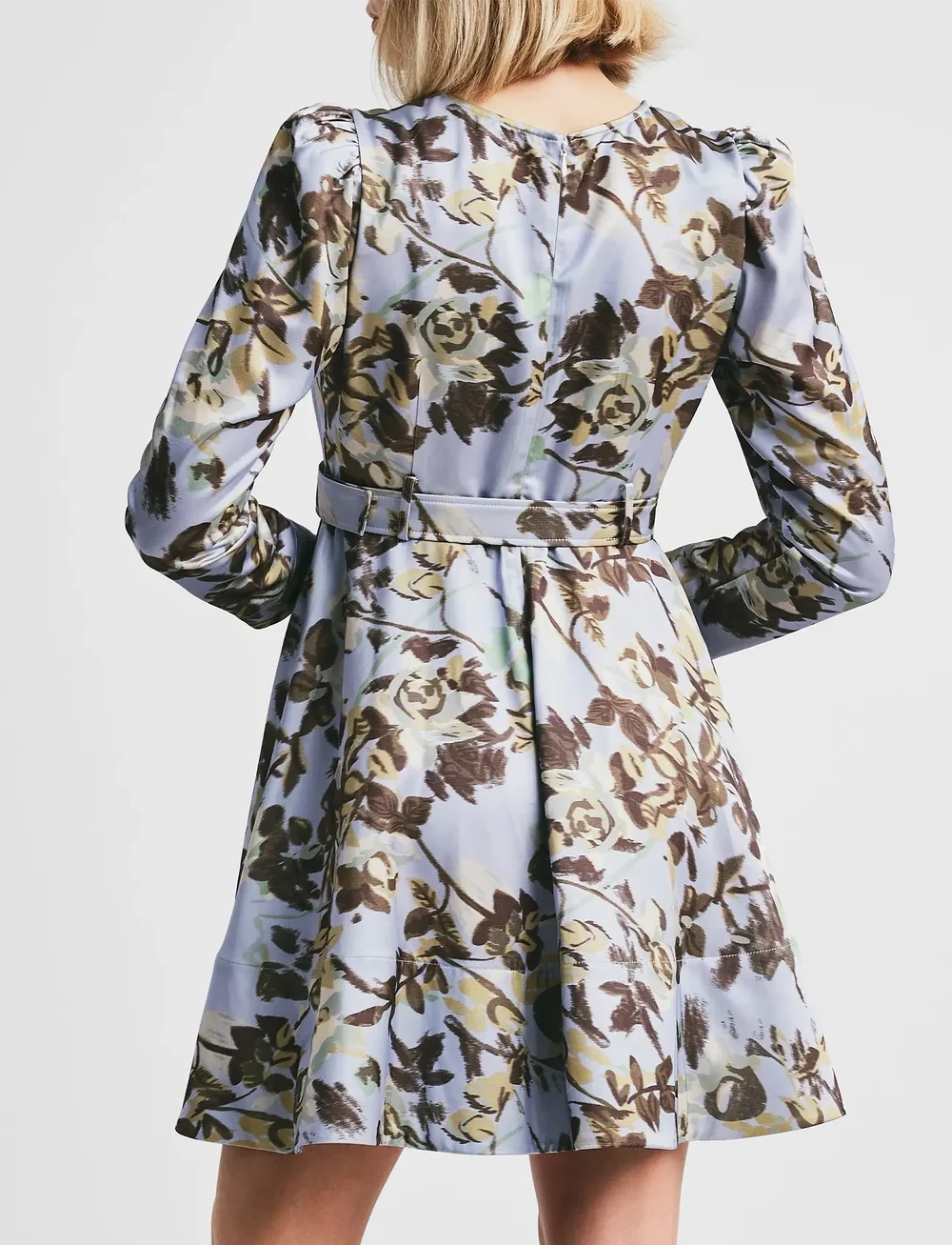 by Ti Mo - Tailored Satin Belt Dress - festklänningar - 410 - wallpaper - 4