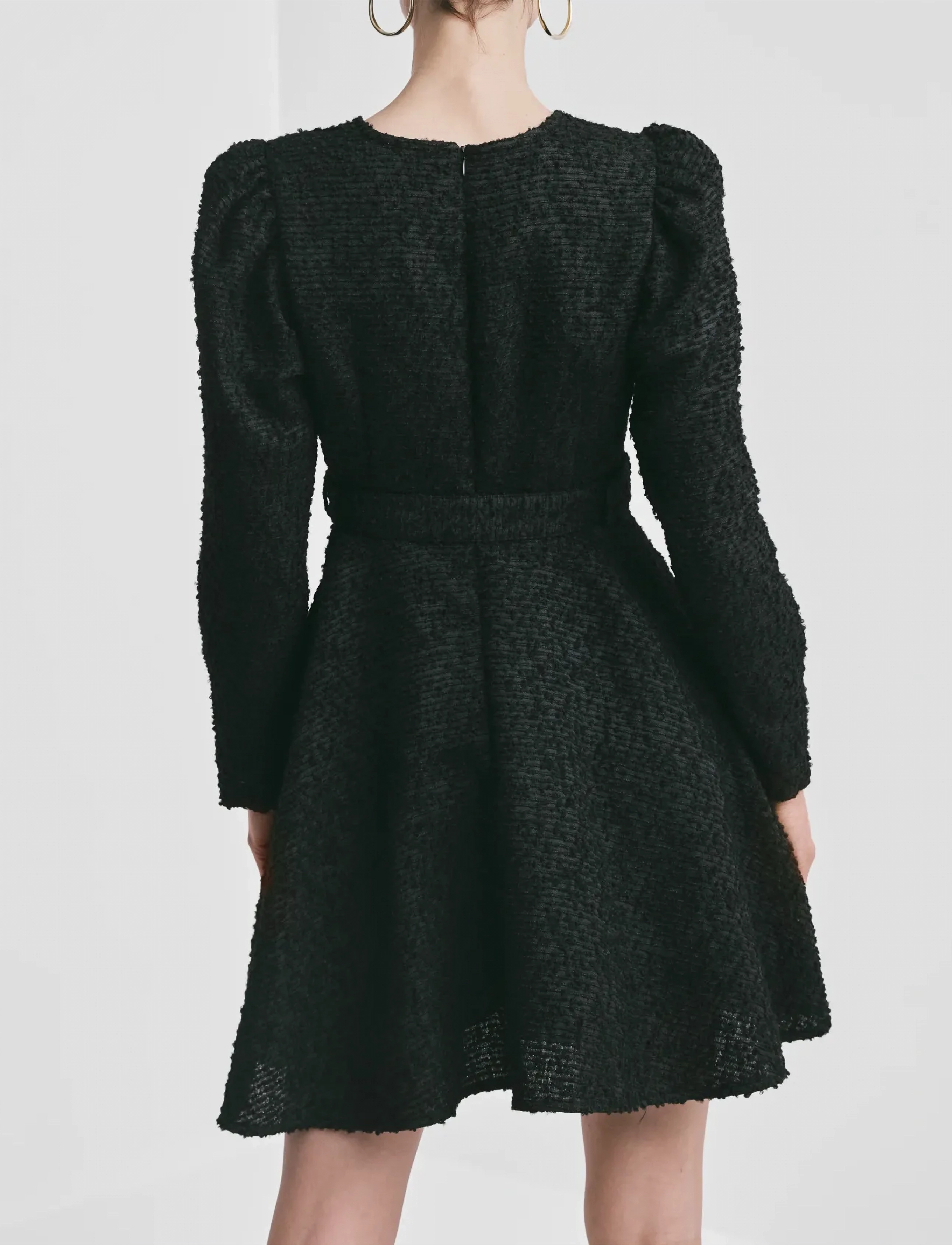 by Ti Mo - Bouclé Belt Dress - aftonklänningar - 099 - black - 5