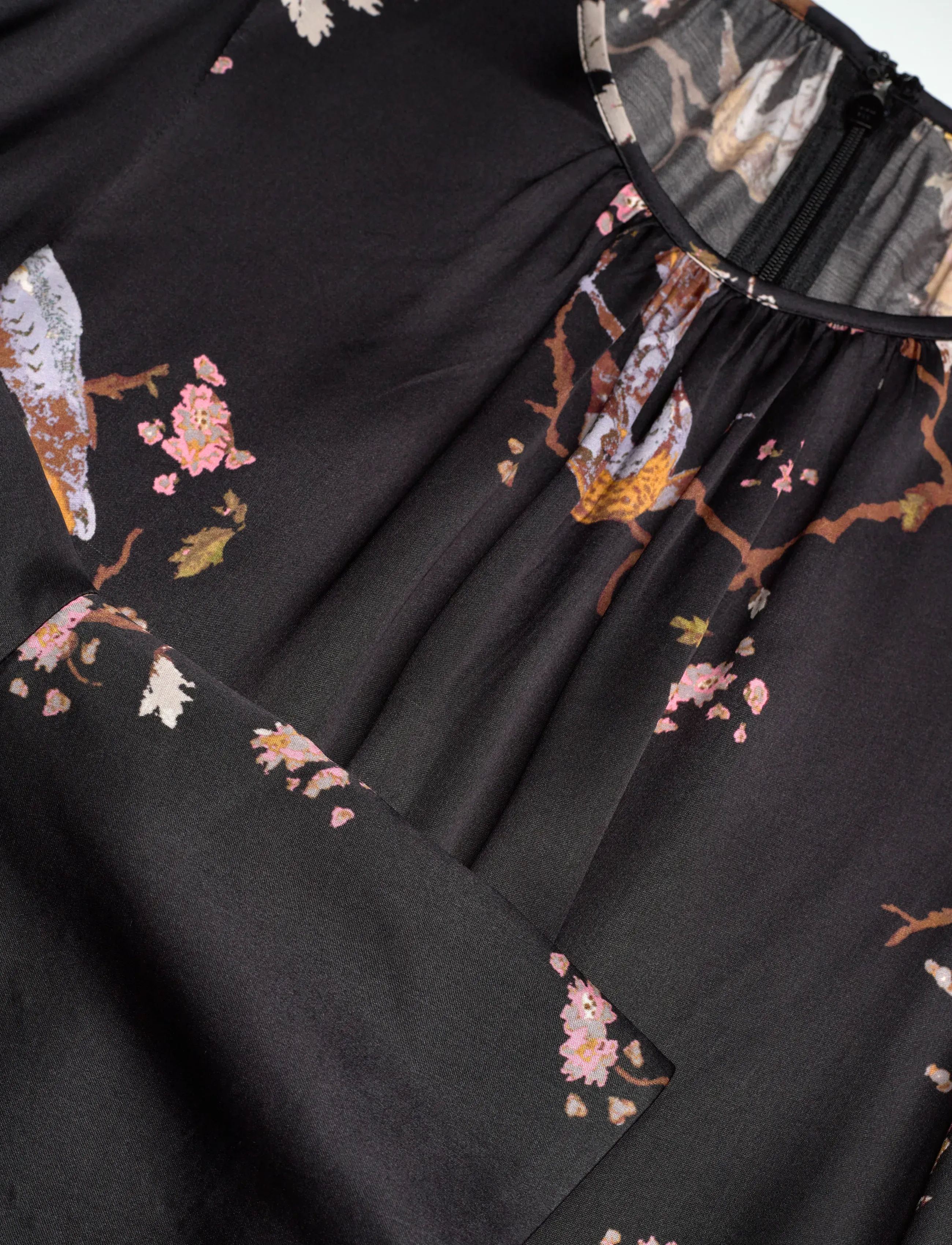by Ti Mo - Satin Shift Dress - festtøj til outletpriser - 515 - midnight birds - 2
