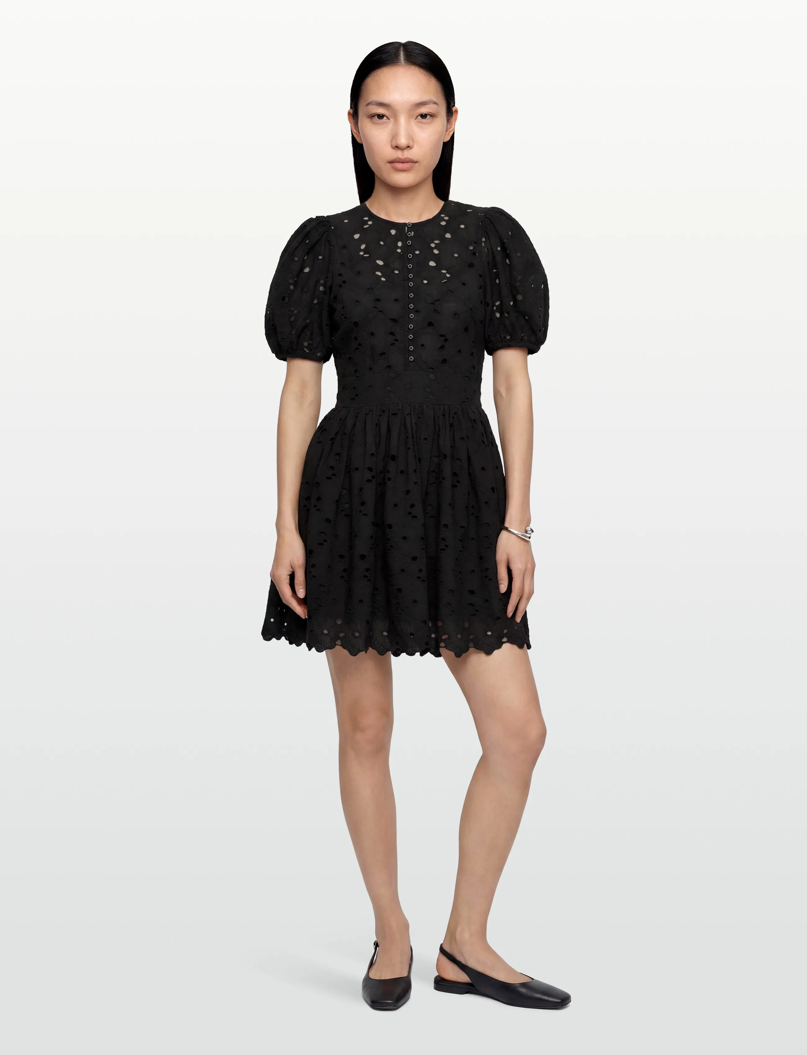 by Ti Mo Broderie Anglaise Puffed Dress - Klänningar - 99-BLACK / black