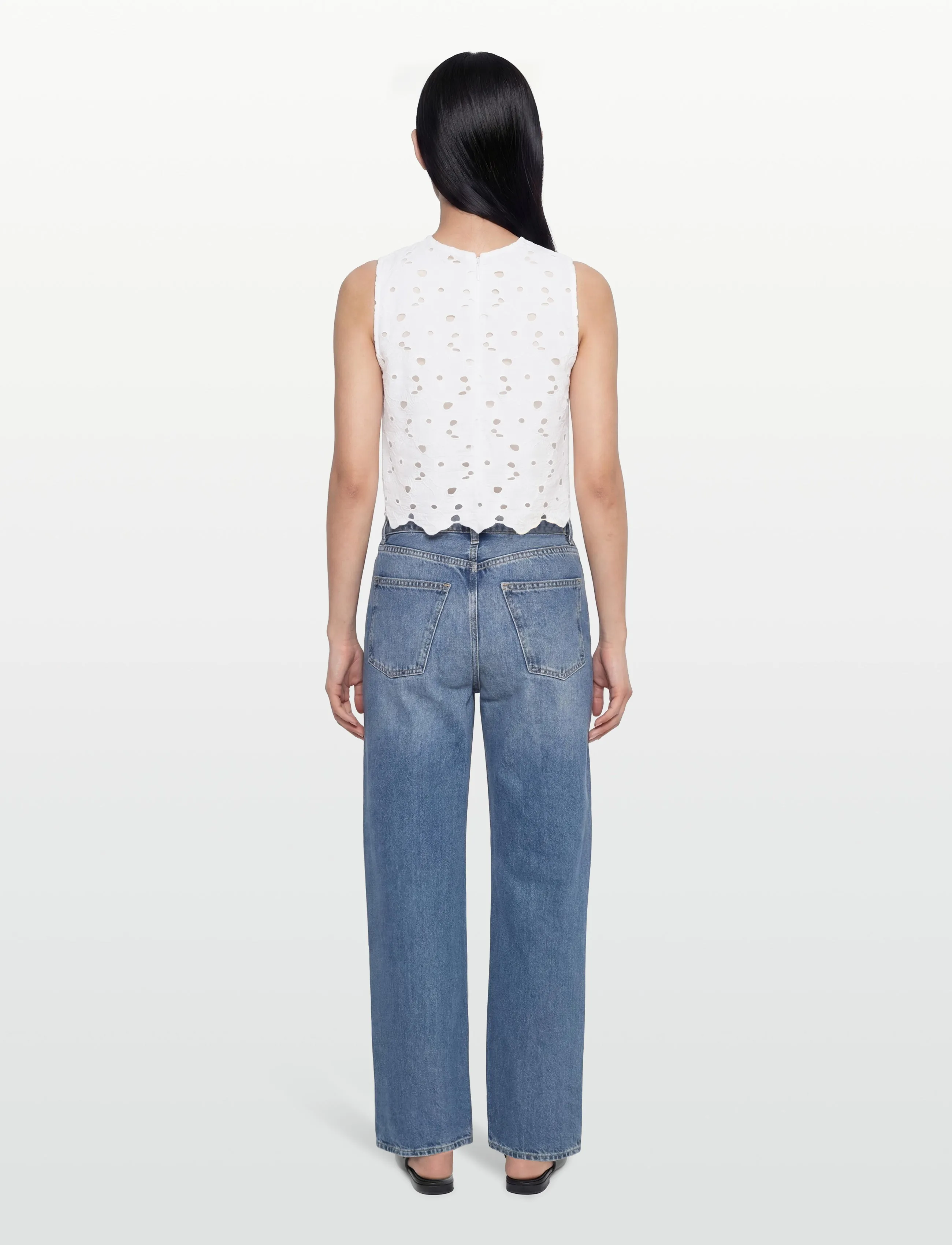 by Ti Mo - Broderie Anglaise Top - crop tops - 001 - white - 4