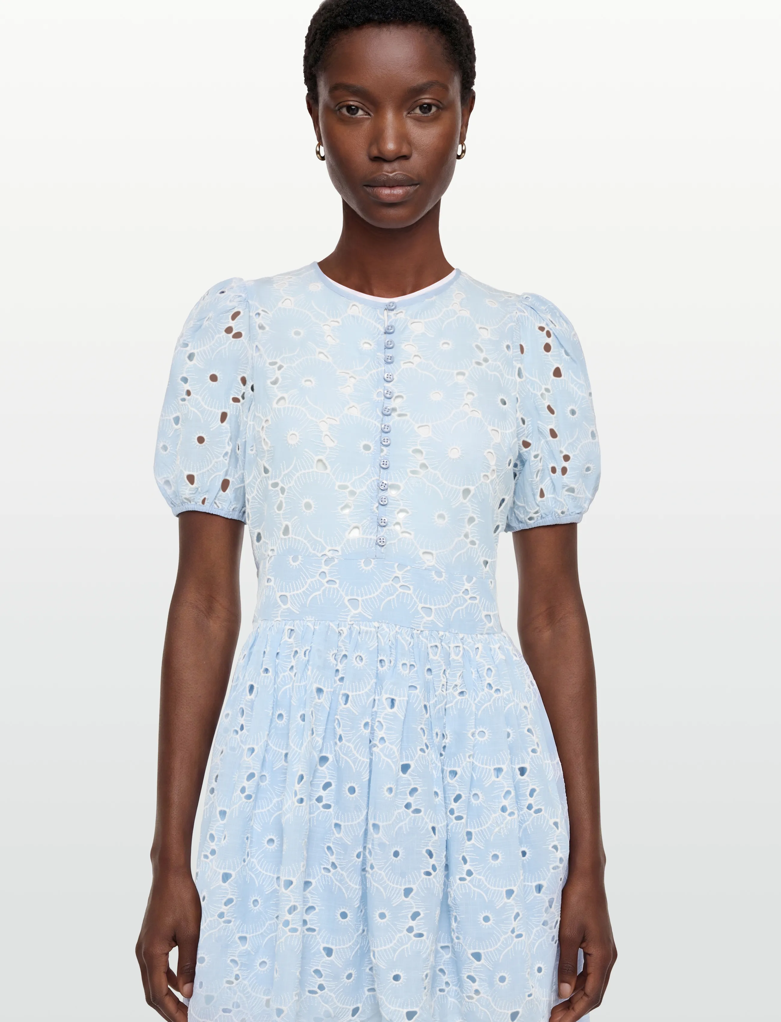 by Ti Mo - Broderie Anglaise Puffed Dress - sommerkjoler - 010 - light blue - 3