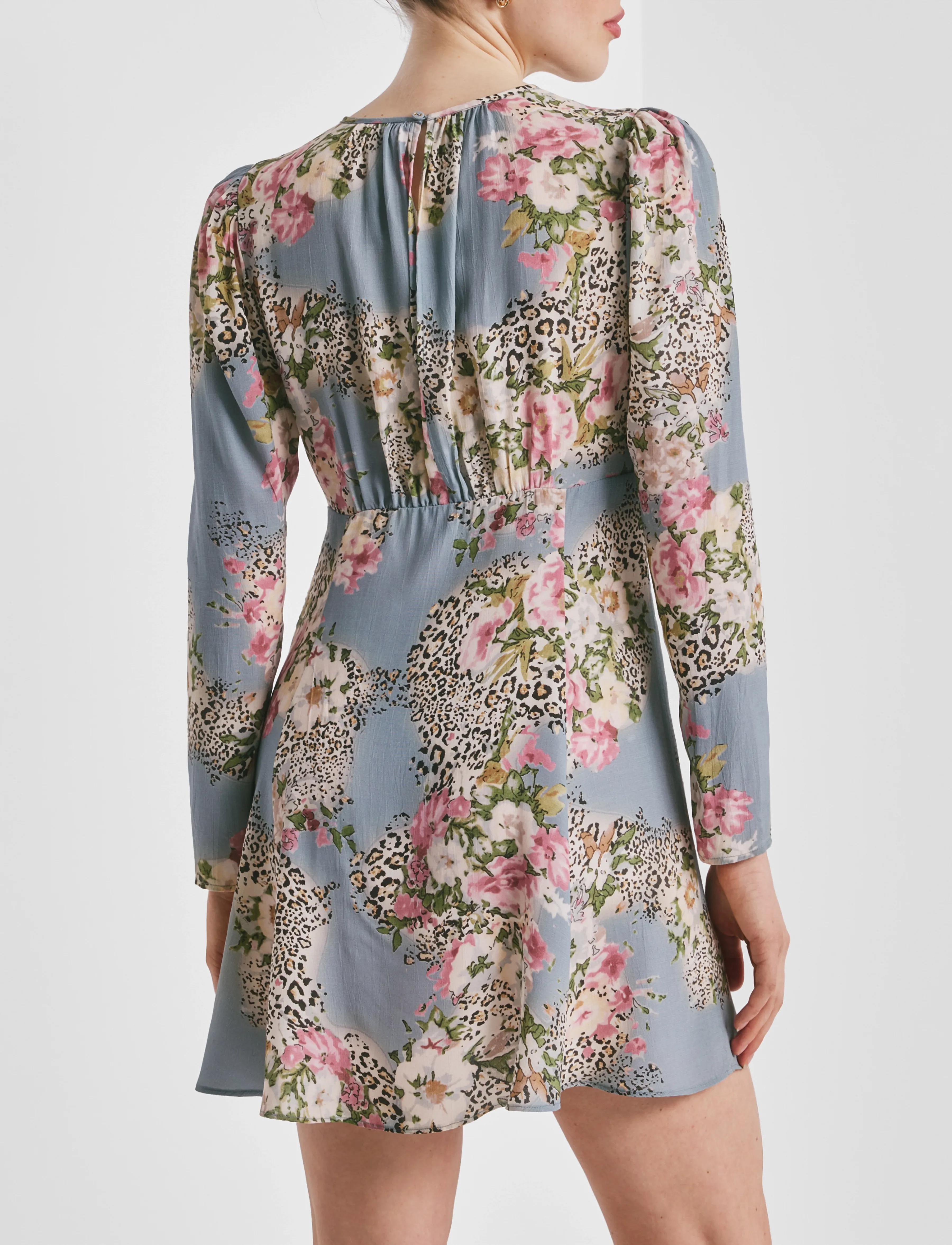 by Ti Mo - Viscose Mini Dress - kurze kleider - 838 - wild bloom - 3