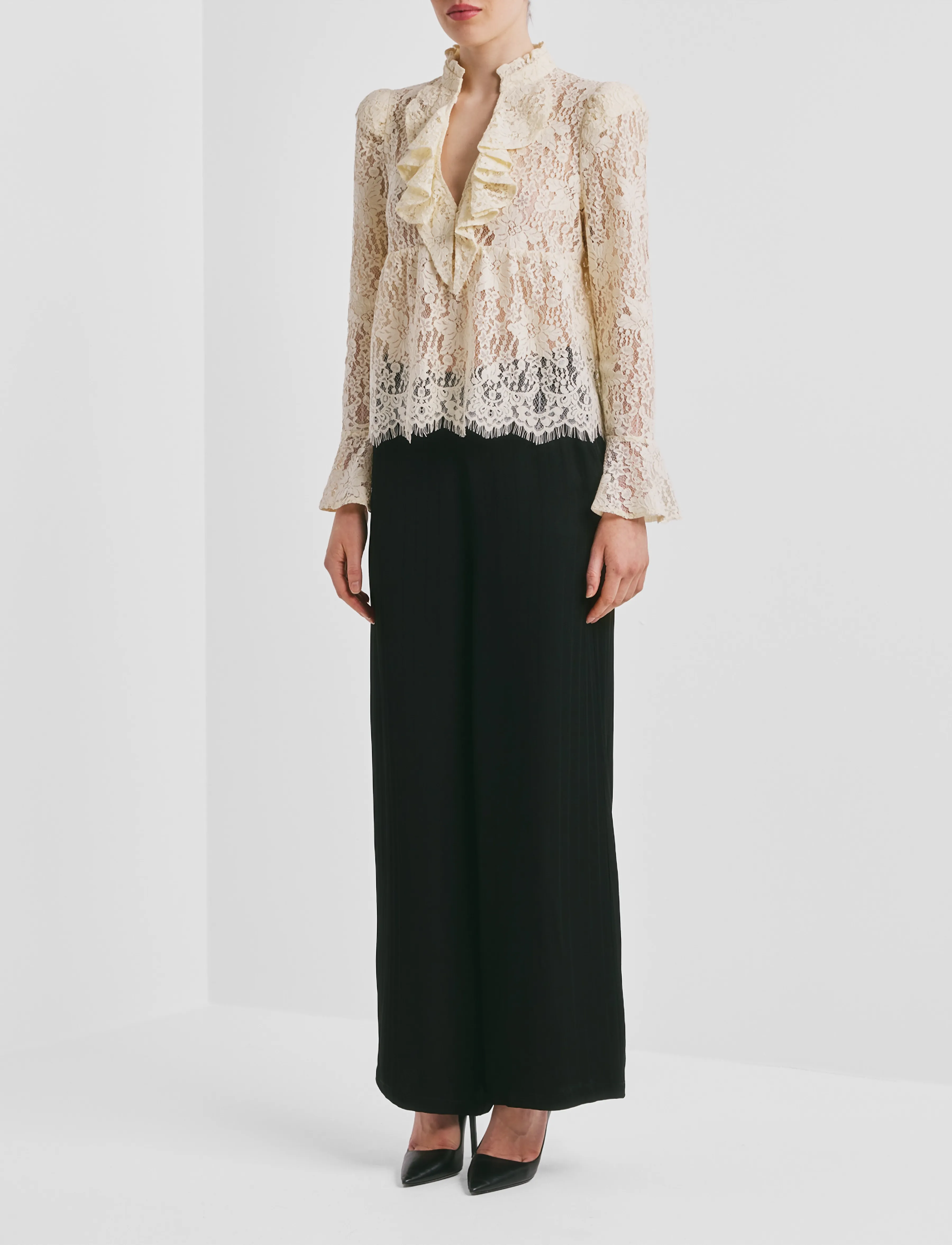 by Ti Mo Lace Ruffle Blouse, M, Cream, Bluser > Langærmede, Dame