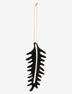 Christmas Hang On Spruce, by Wirth