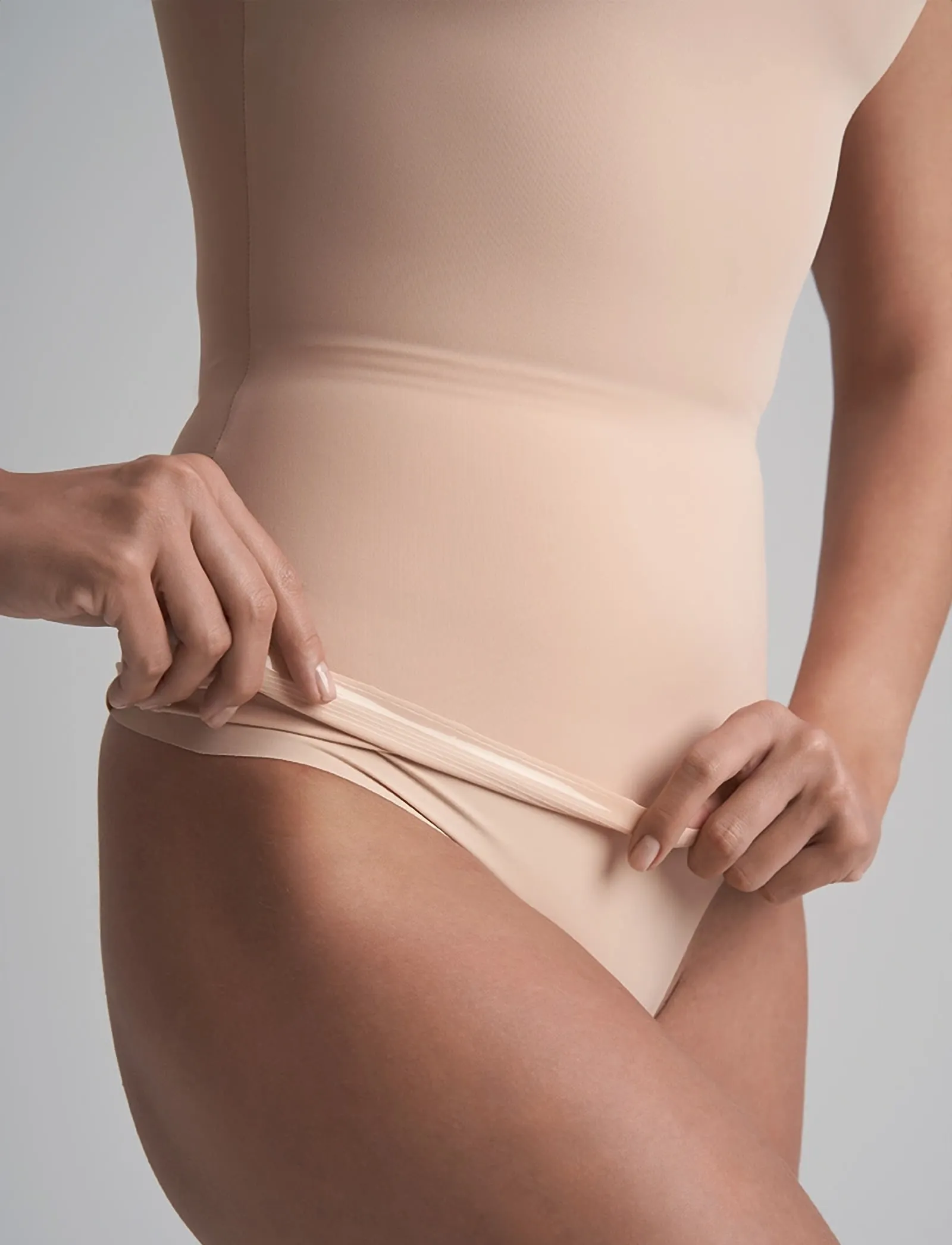 Bye Bra - Sculpting Singlet - toppe - beige - 5