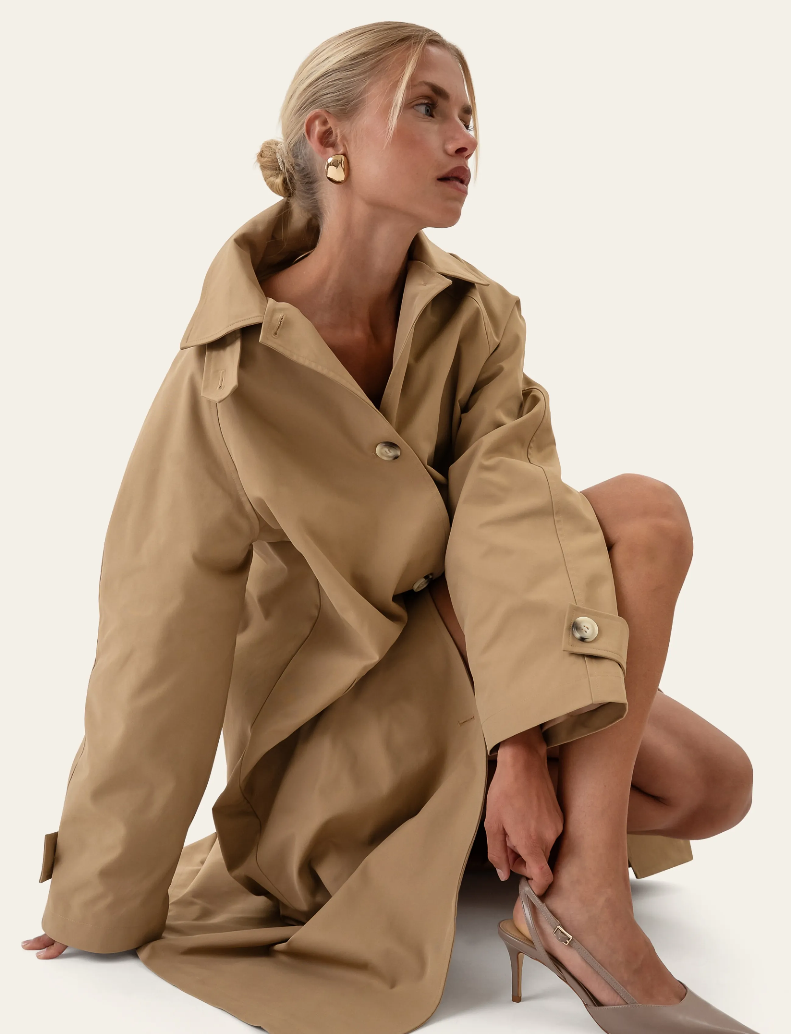 BYIC - AvaIC Trenchcoat - vihmamantlid - camel - 5