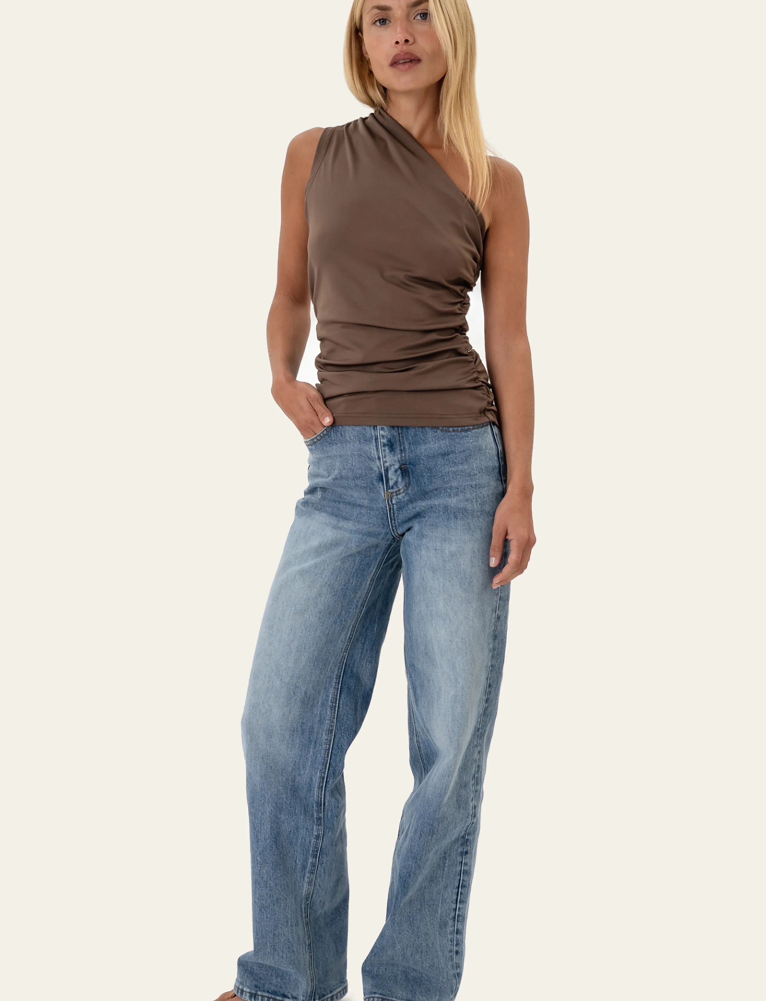 BYIC - AndreaIC Top - varrukateta topid - dark brown - 3