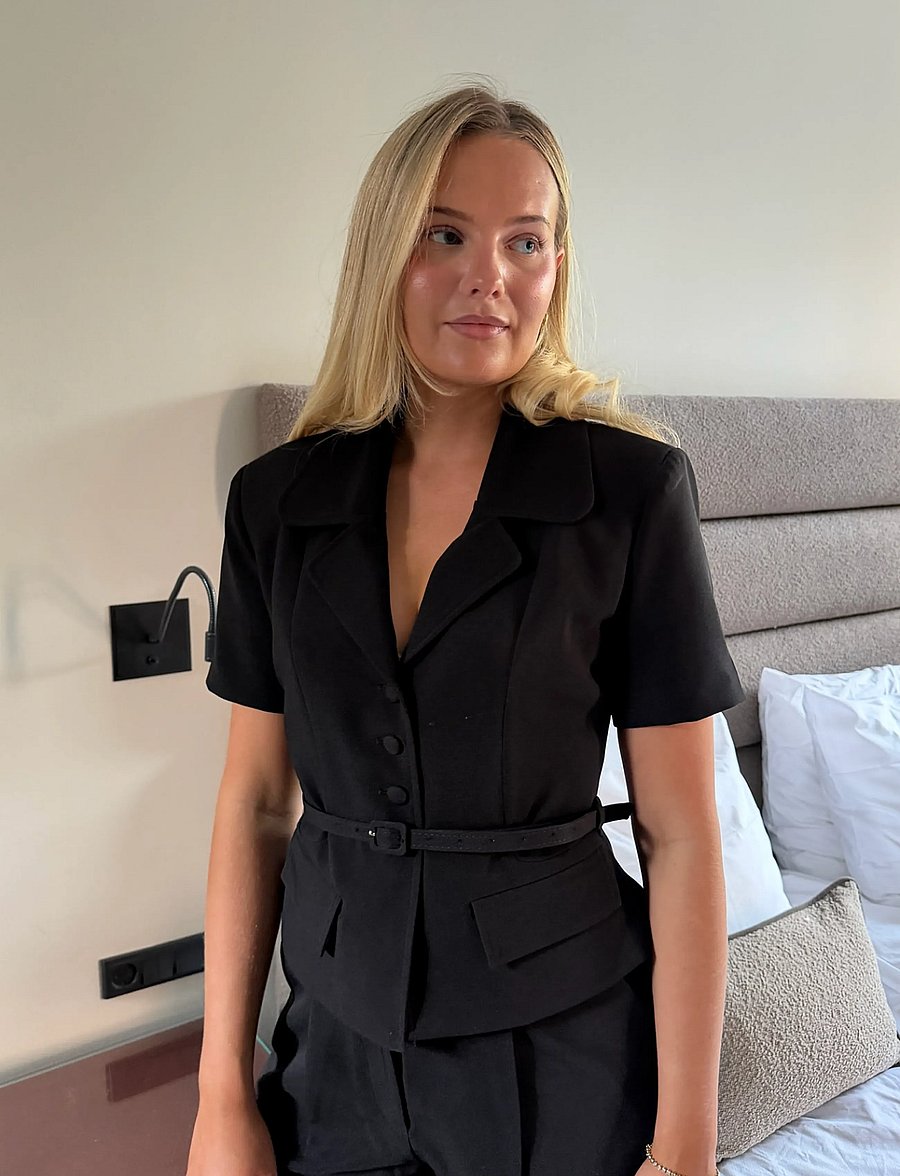 BYIC - AnnieIC Tee Blazer - blazer mit gürtel - black - 3