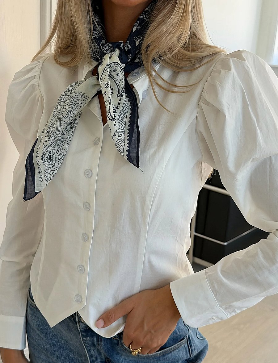 BYIC - CallyIC Scarf - lightweight scarves - navy white paisley - 3