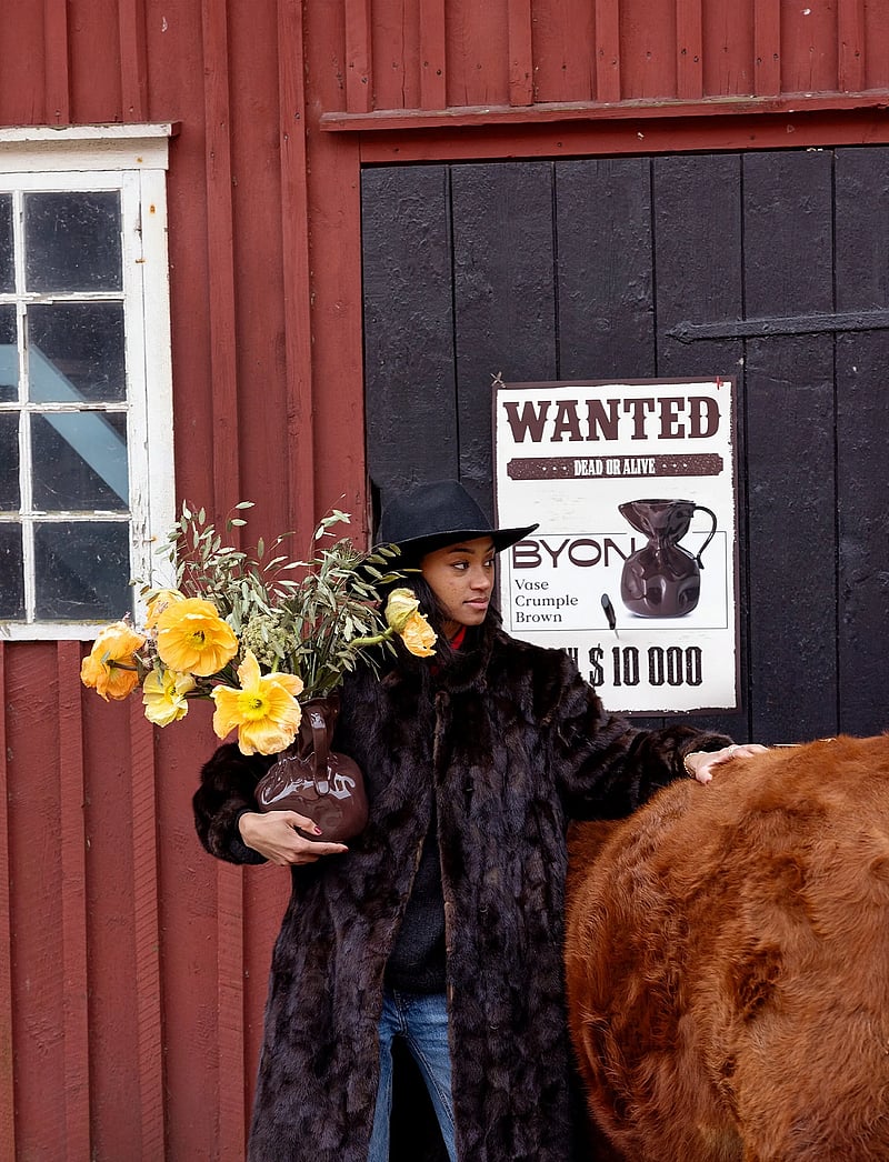 Byon - Vase Crumple - vasen - brown - 3