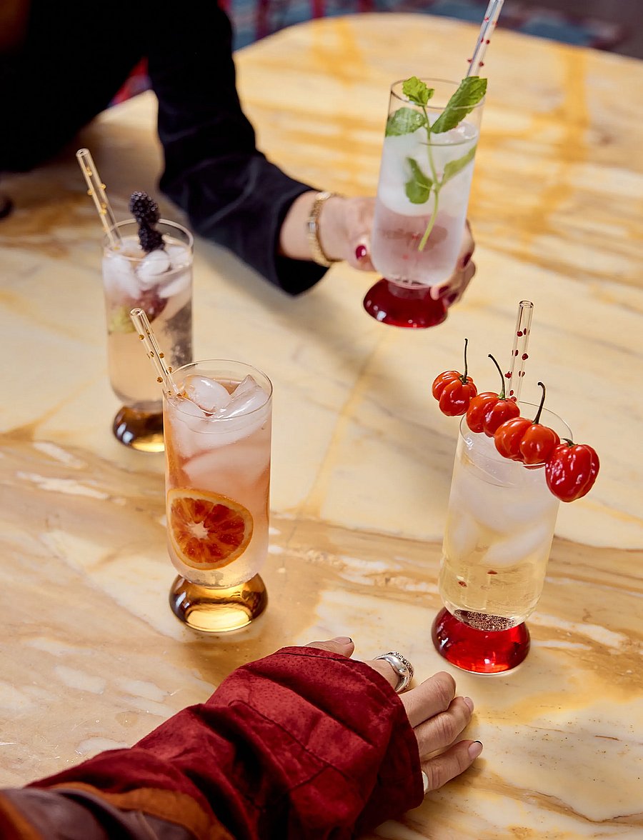 Byon - Straws Dotti long 4pcs/set - strohhalme - amber/red - 2