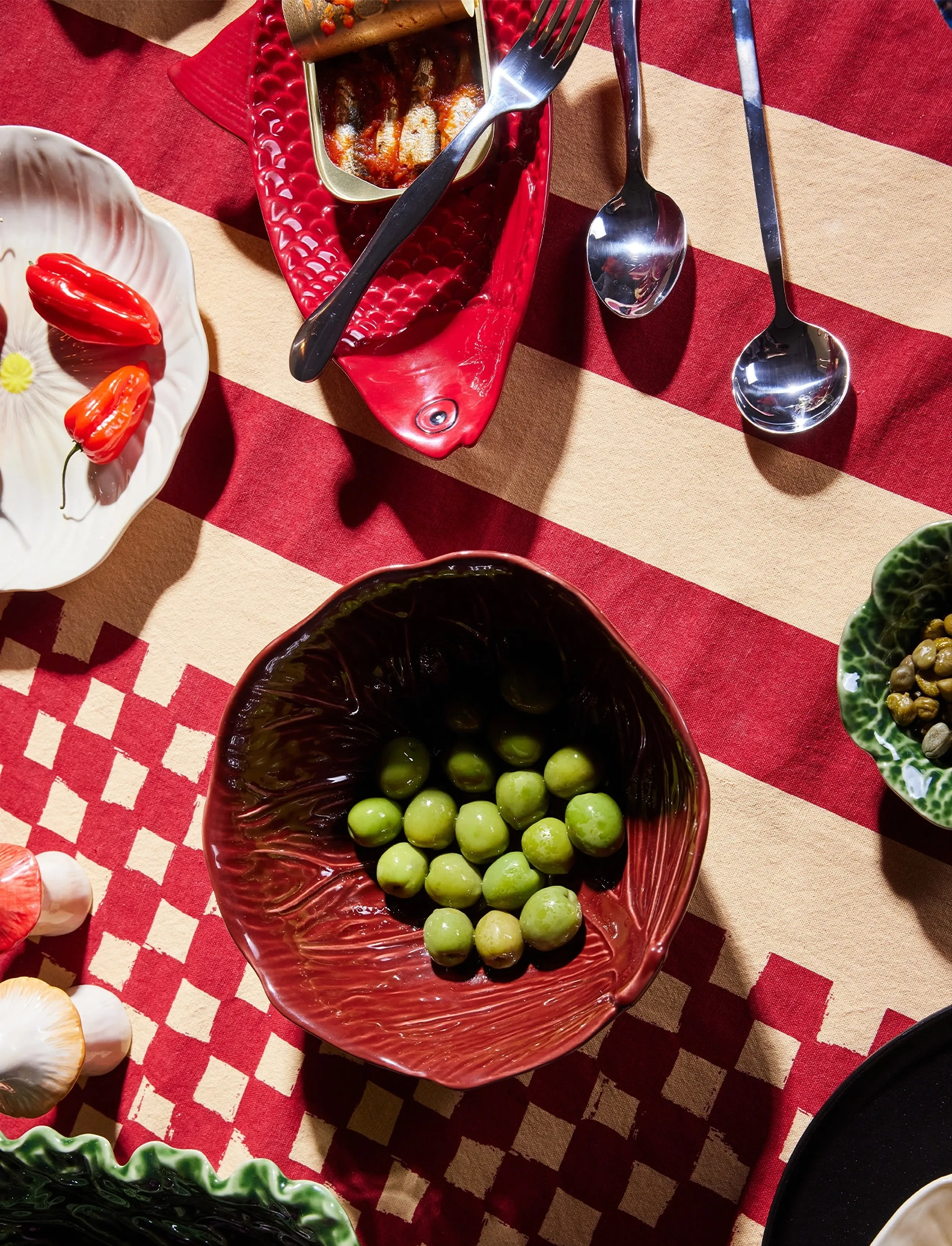Byon Skål Veggie M, One Size, Bowls & Serving Dishes, Burgunderrot - Salad Bowls, Homeware