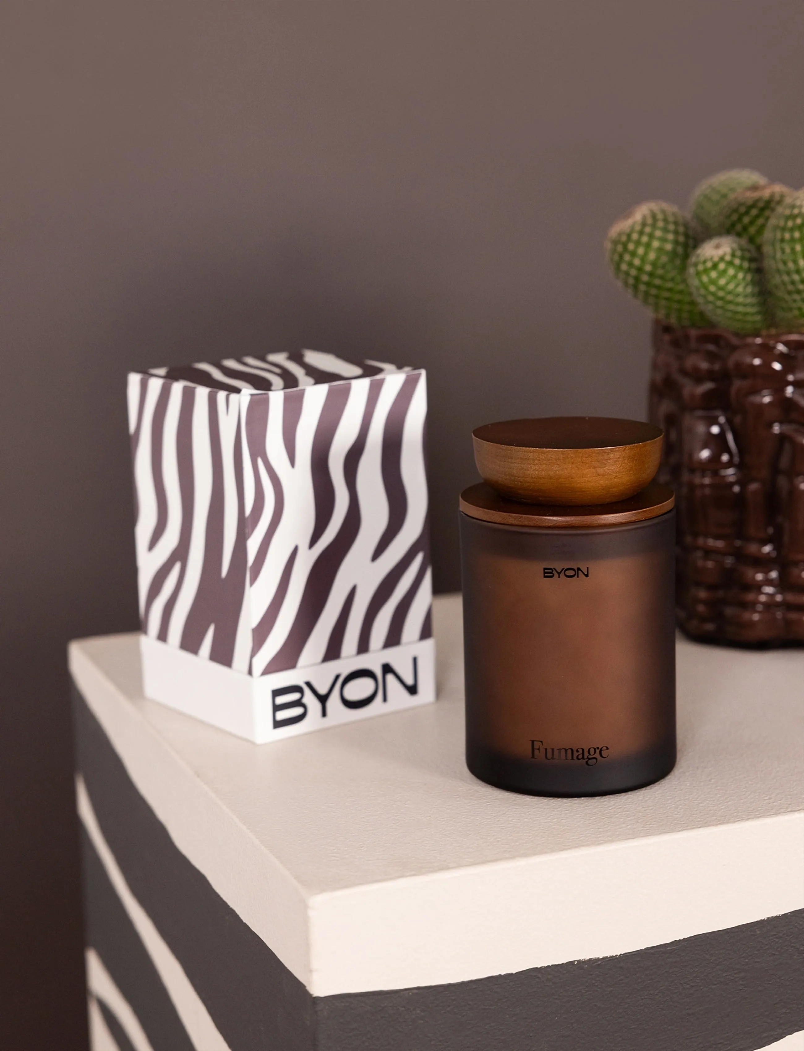 Byon Duftlys Fumage 55 Timer, One Size, Brown, Stearinlys > Bloklys, Unisex