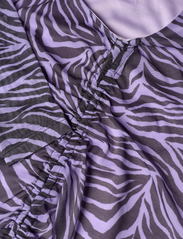 bzr - MelaBZDraw dress - festkläder till outletpriser - lavender - 2