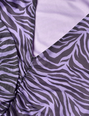 bzr - Mela Wrapla dress - t-shirtklänningar - lavender - 2