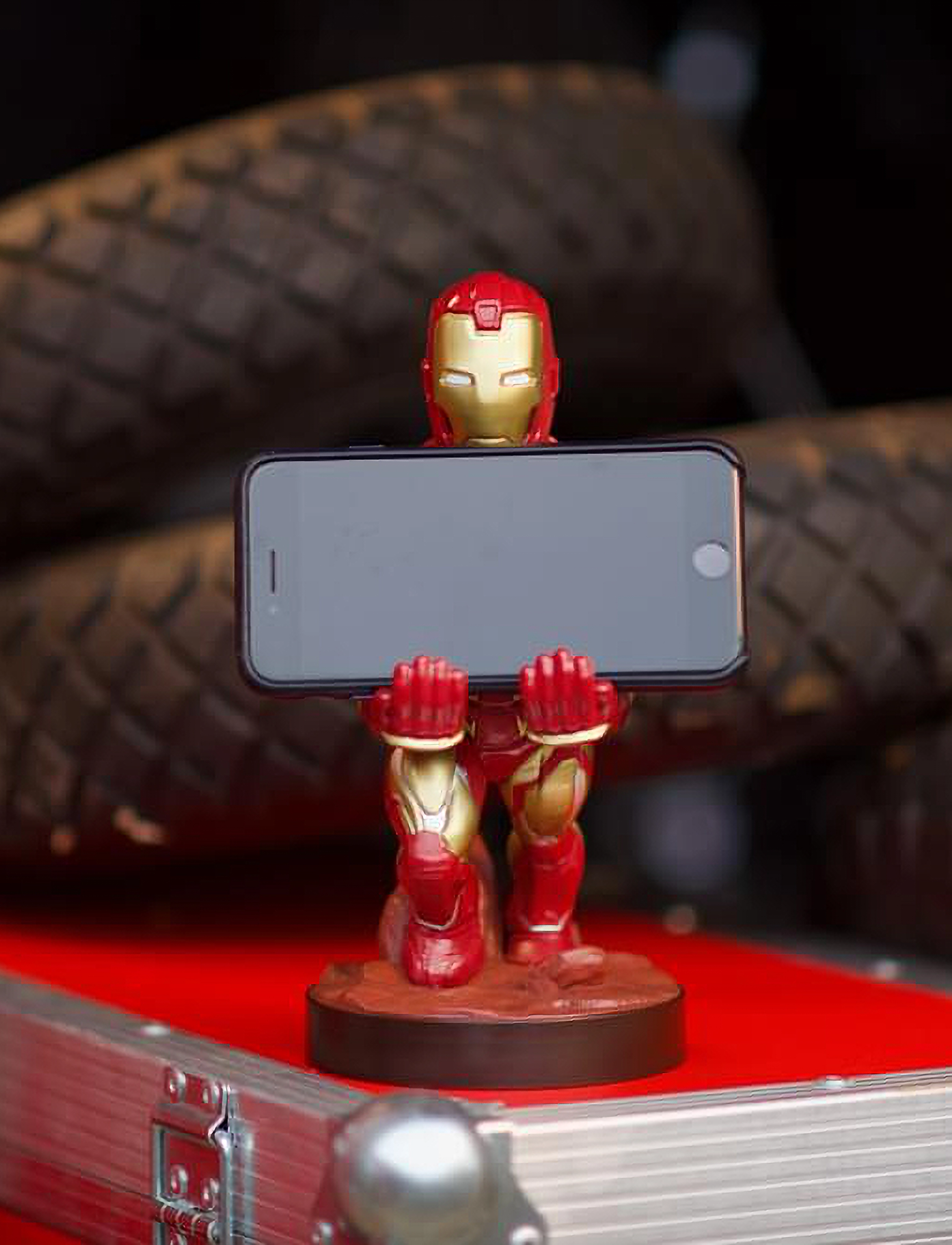 Cable Guy - CABLE GUYS - IRONMAN, EVERGREEN- Mobil and consol holder - red - 4