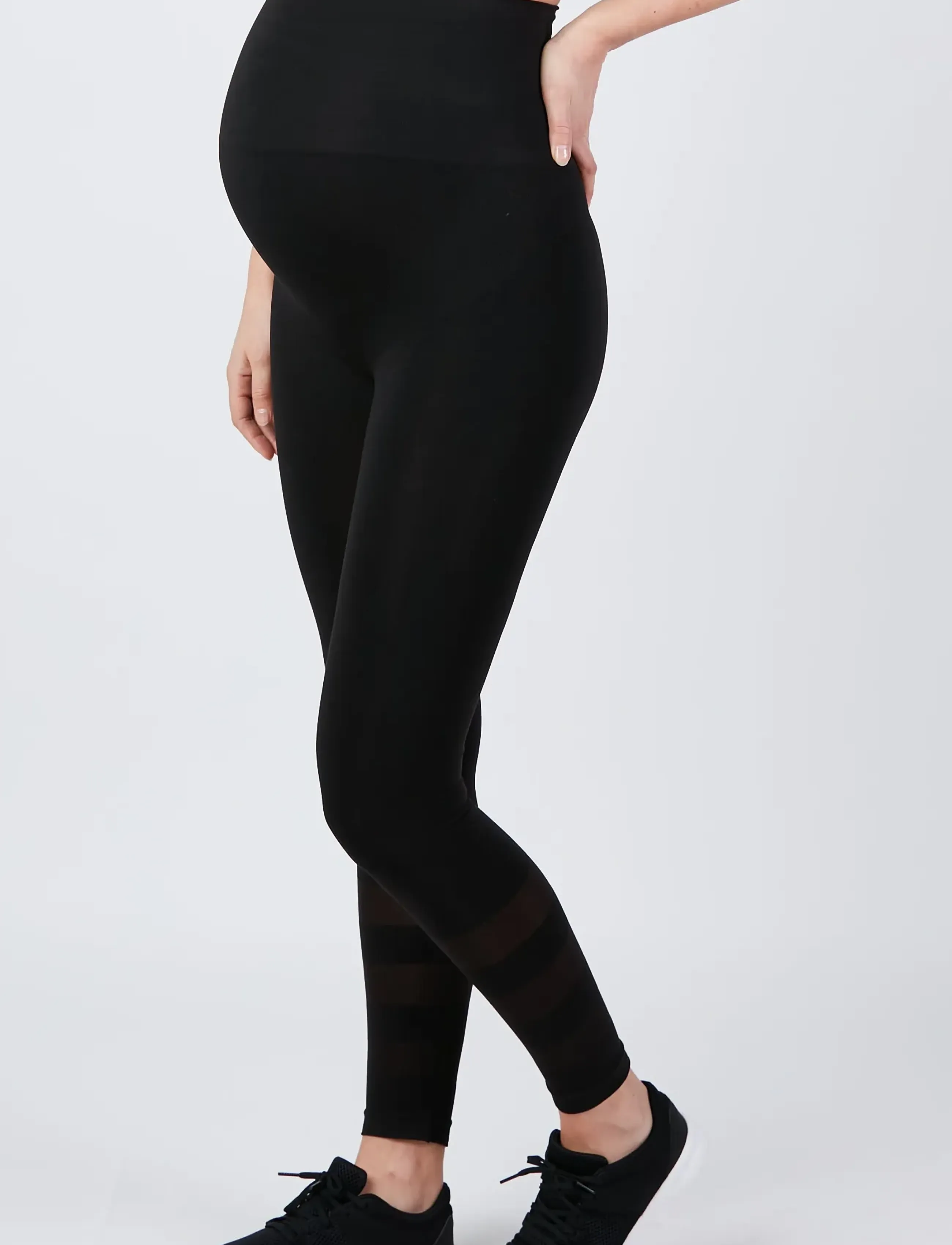 Cache Coeur - Maternity leggings Sport WOMA - gravidstights - black - 4