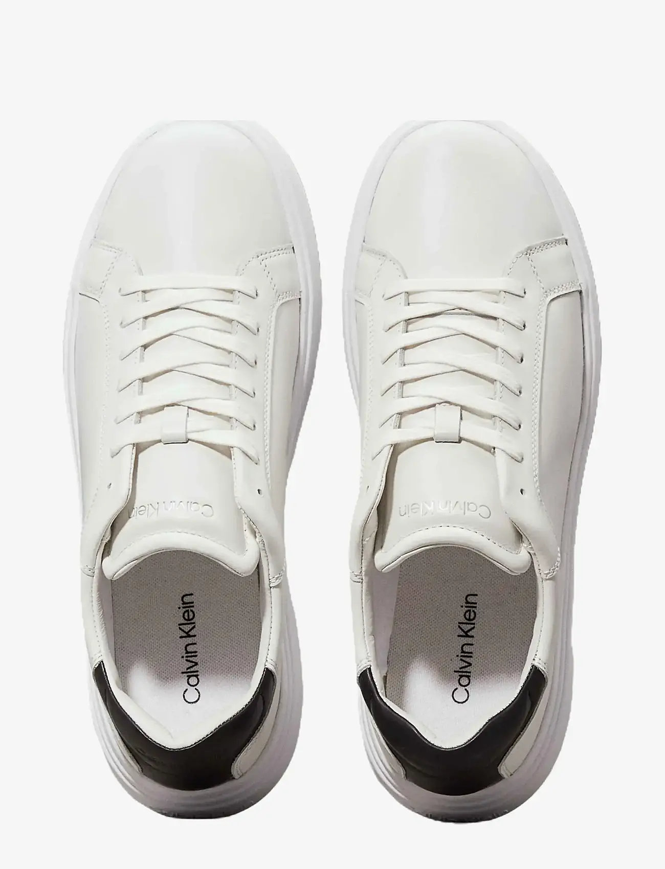 Calvin Klein - LOW TOP LACE UP LTH - låga sneakers - white black - 4