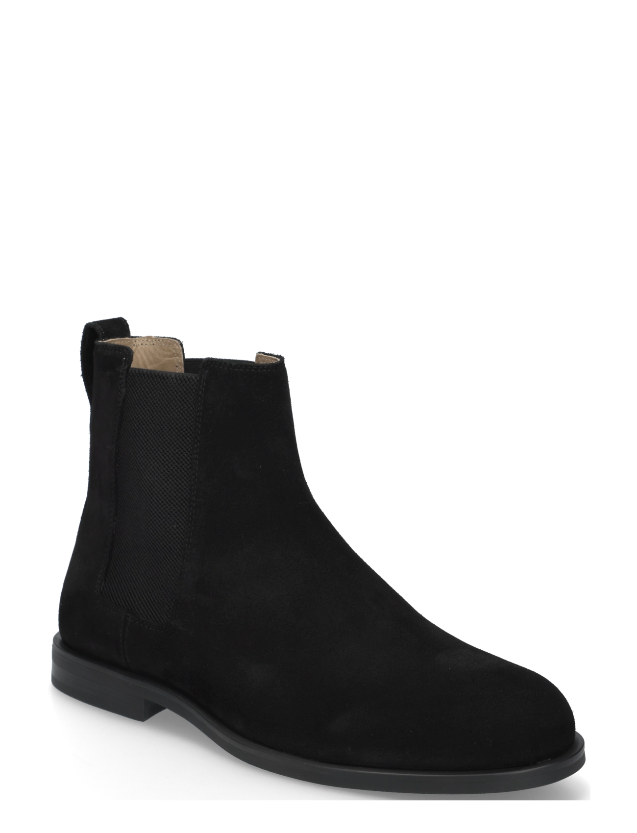 TRIPLE BLACK