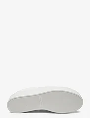 Calvin Klein - FLATFORM CUPSOLE SLIP ON W/HW - low top sneakers - white - 4