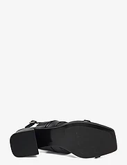 Calvin Klein - HEEL SANDAL 45 MET BAR LTH - peoriided outlet-hindadega - black - 4