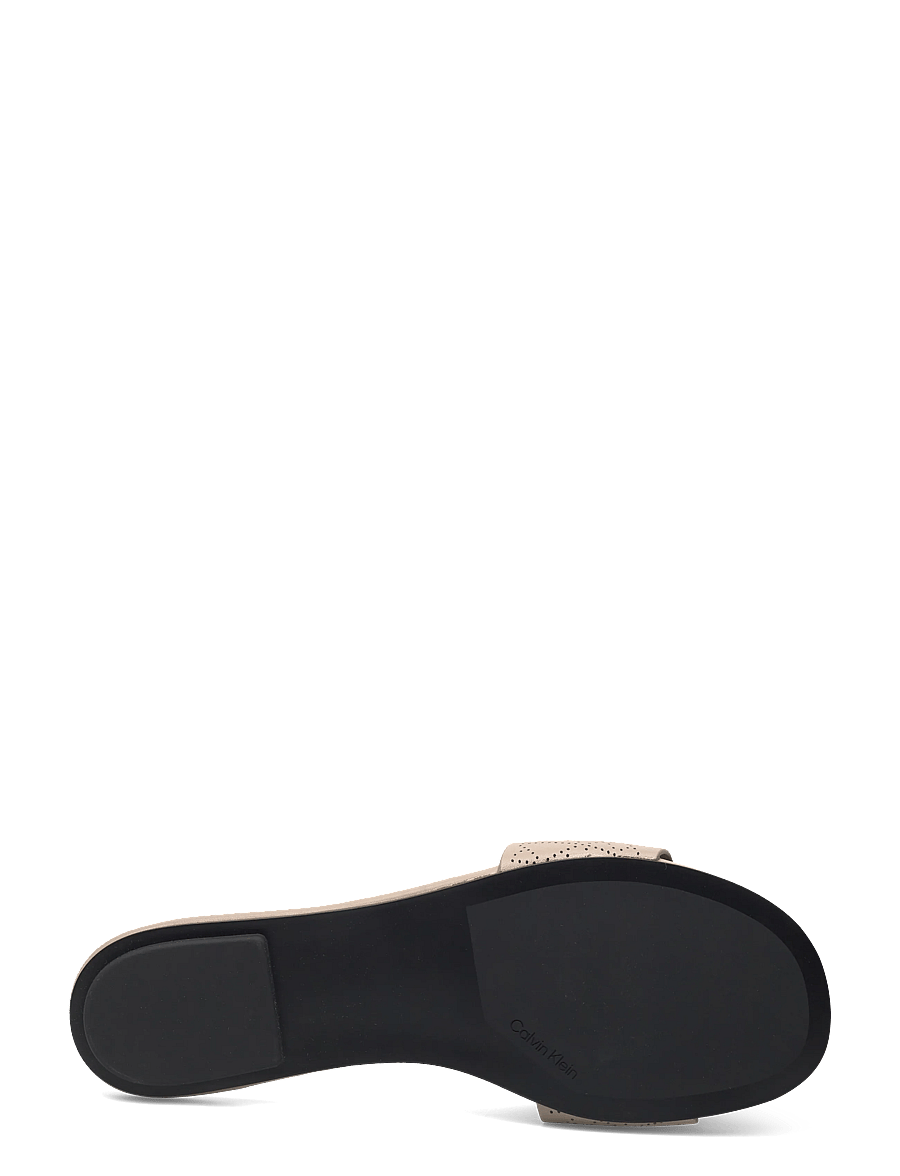 Calvin Klein - ORG FLAT SNDL ONE BAR LTH AOP - flache sandalen - nomad - 4