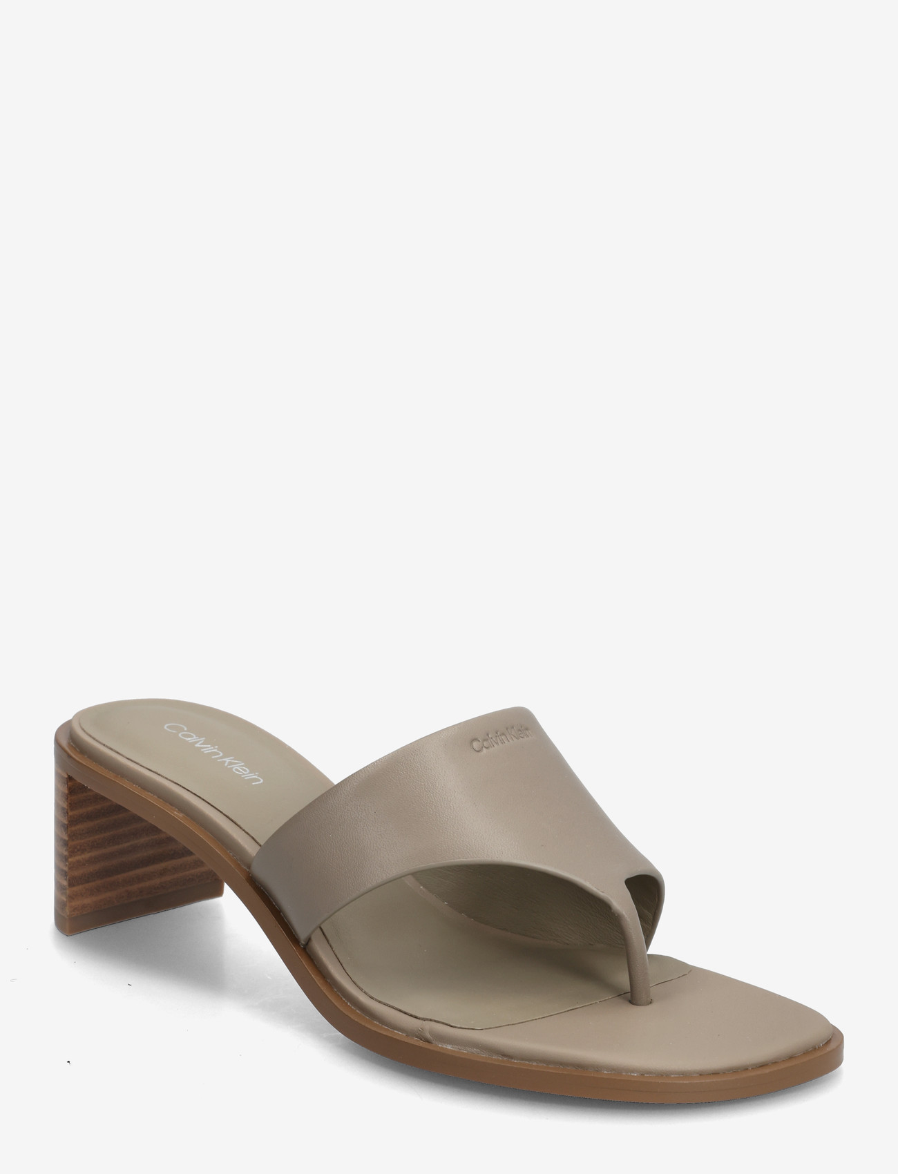 Calvin Klein - BLOCK HEEL SNDL THONG LTH - sandaletter - desert taupe - 0