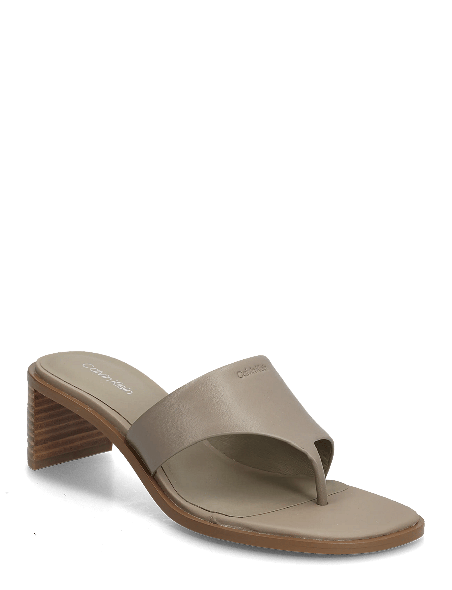 Calvin Klein - BLOCK HEEL SNDL THONG LTH - sandaler med hæl - desert taupe - 0