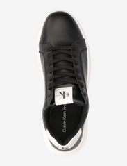 Calvin Klein - CHUNKY CUPSOLE MONO LTH - laag sneakers - black/white - 3