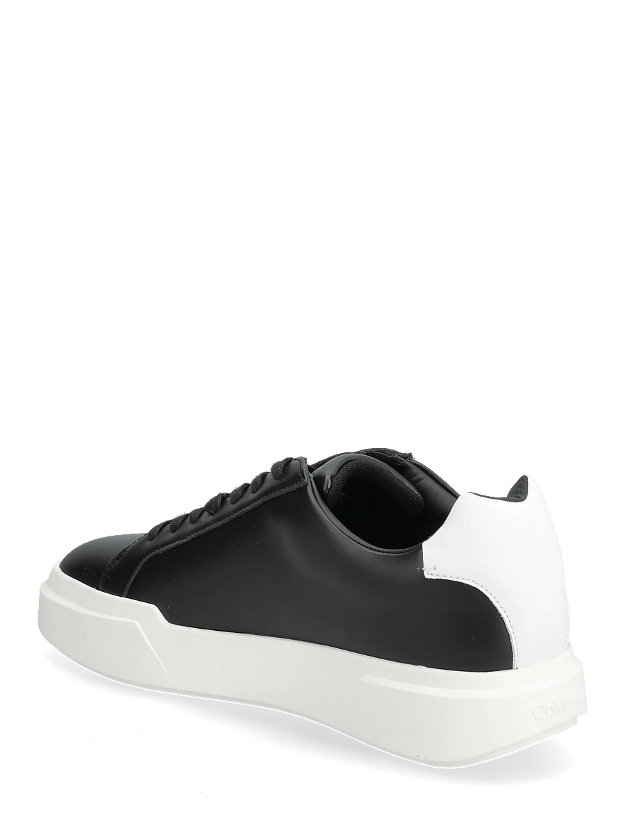Calvin Klein - CHUNKY CUPSOLE LACEUP LTH - låga sneakers - black bright white - 2